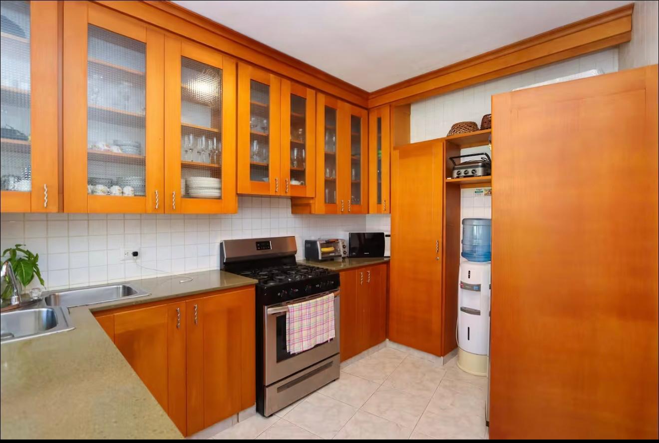 Marina Townhouse - Kitchen